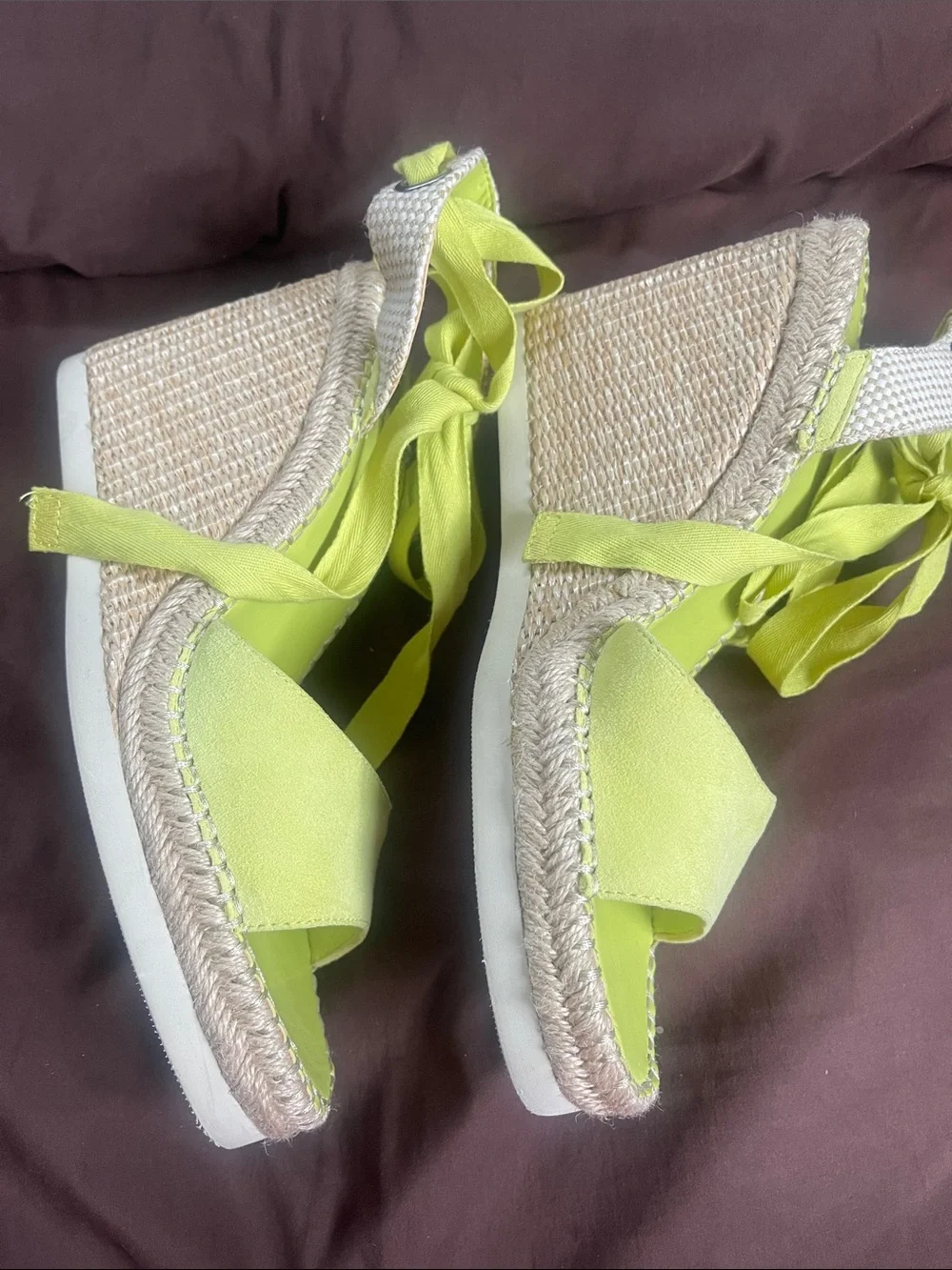 Vince Camuto eye catching